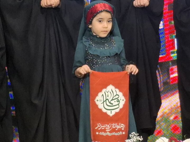 تصاویر/اجتماع بزرگ بسیجیان کاشان در آستانه هفته بسیج