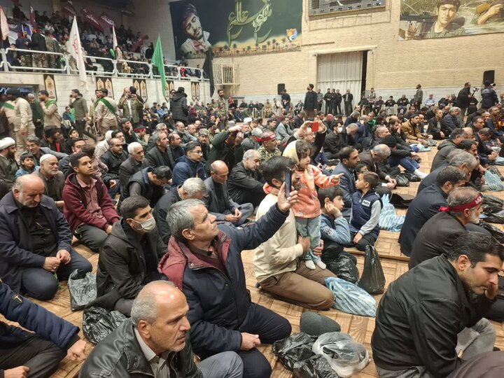 تصاویر/اجتماع بزرگ بسیجیان کاشان در آستانه هفته بسیج