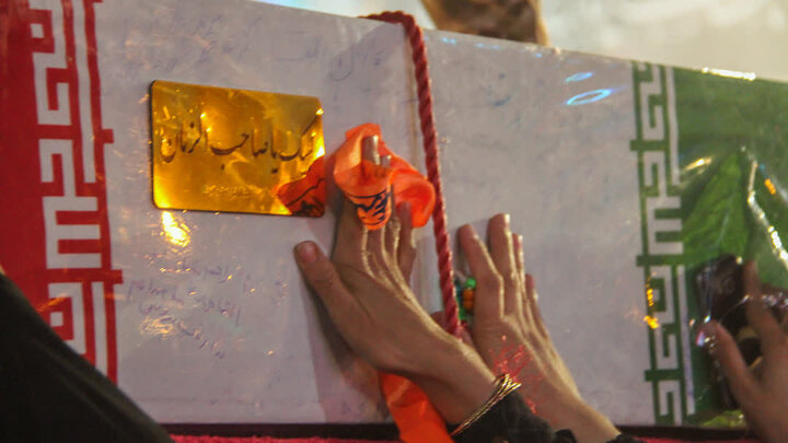 تصاویر/آیین بدرقه مردم آران و بیدگل از کاروان اهالی بهشت