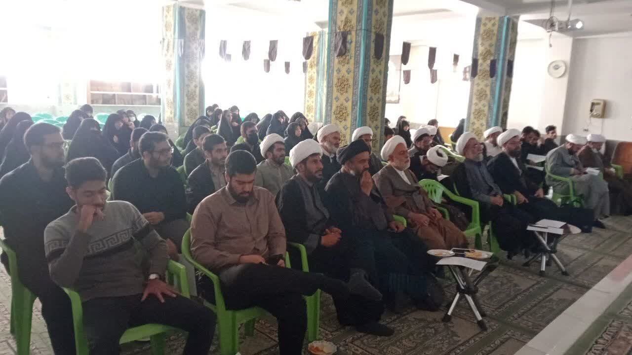 برگزاری کرسی علمی نقد دیدگاه شیخیه با ارائه مدیر حوزه‌ علمیه کرمان در رفسنجان+تصاویر