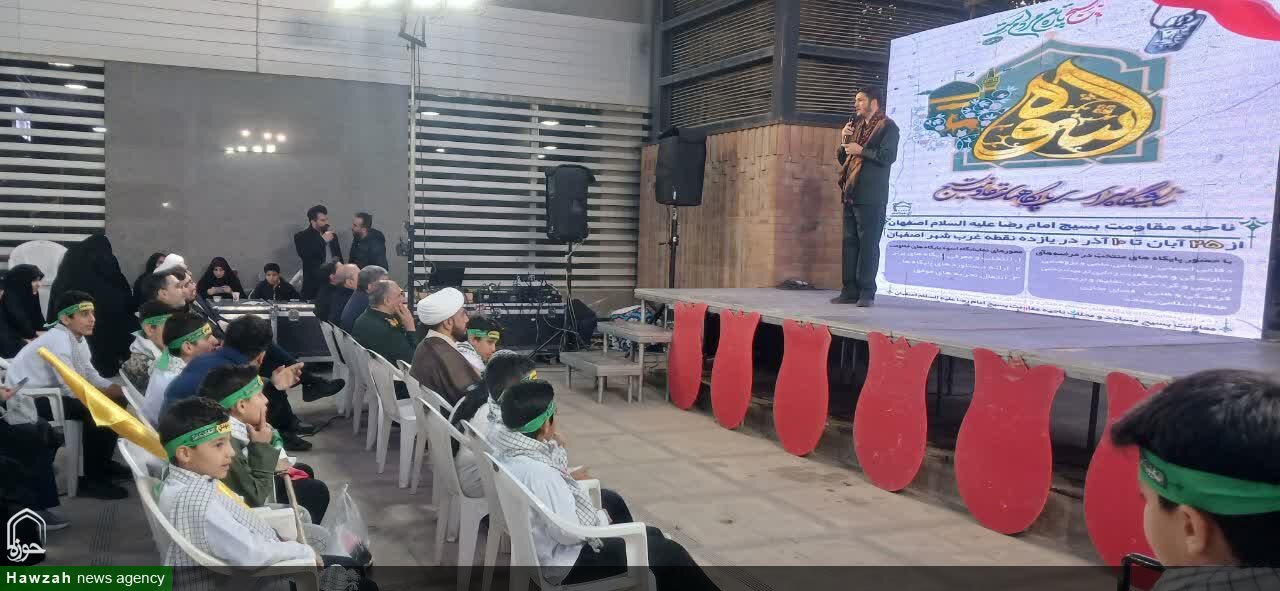 بازدید مسئول دفتر نمایندگی ولی فقیه ناحیه امام رضا از نمایشگاه های اسوه + تصاویر