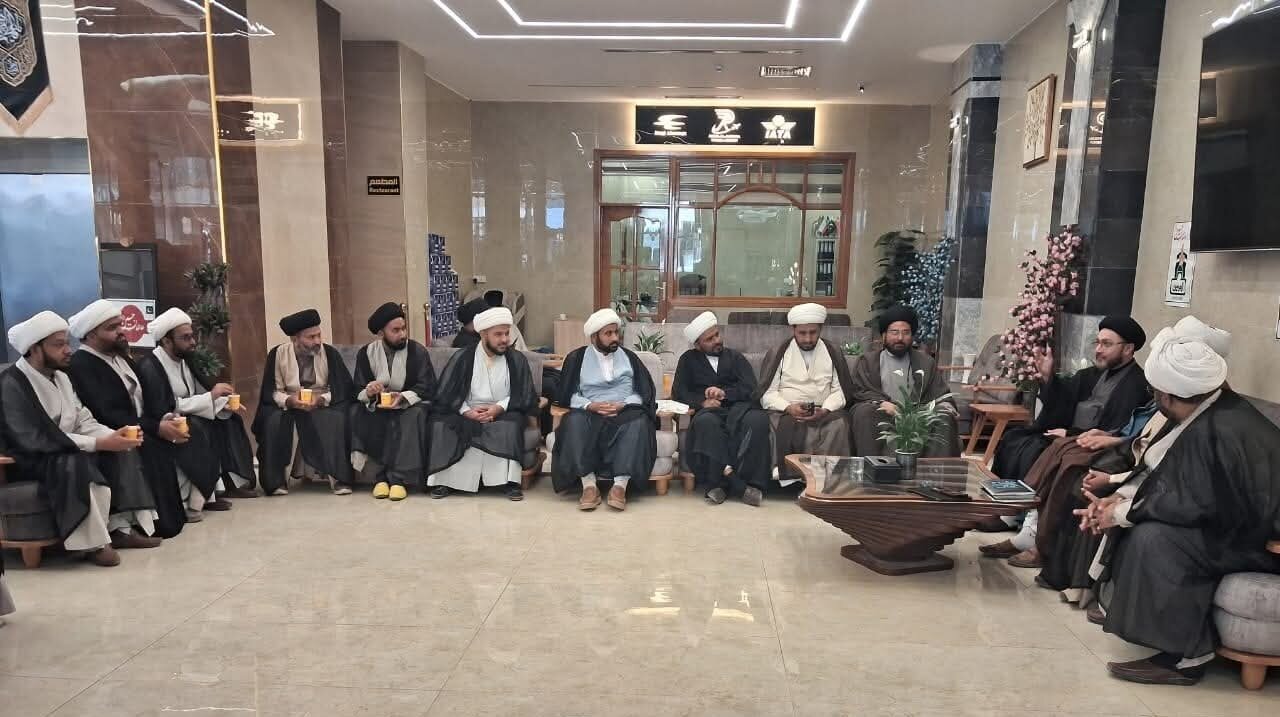 نجف اشرف؛ ہیئتِ طلاب سندھ کے وفد کی علامہ شہنشاہ نقوی سے ملاقات/ملکی صورتحال پر تبادلہ خیال