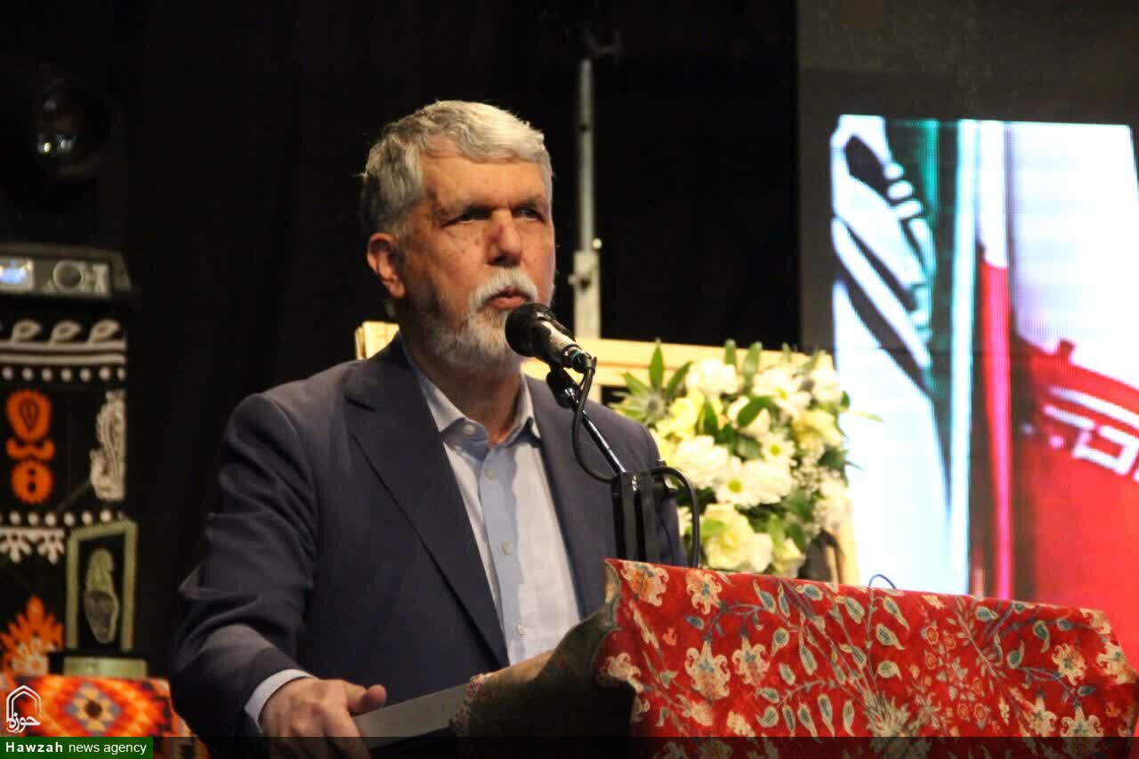 اسطوره‌ها و روایت‌های لرستان سرمایه‌ای برای تئاتر است