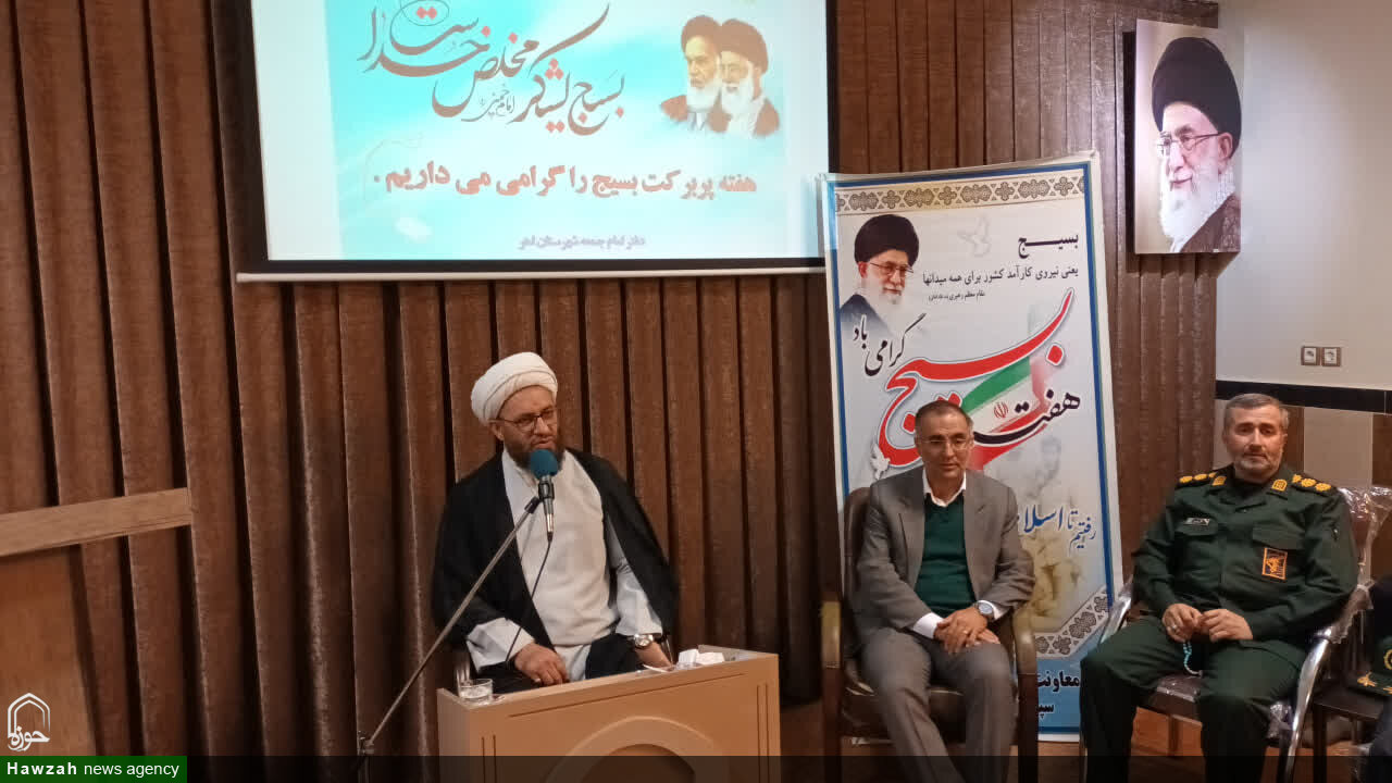 تصاویر / دیدار فرماندهان و بسیجیان سپاه ناحیه اهر با امام جمعه شهرستان اهر