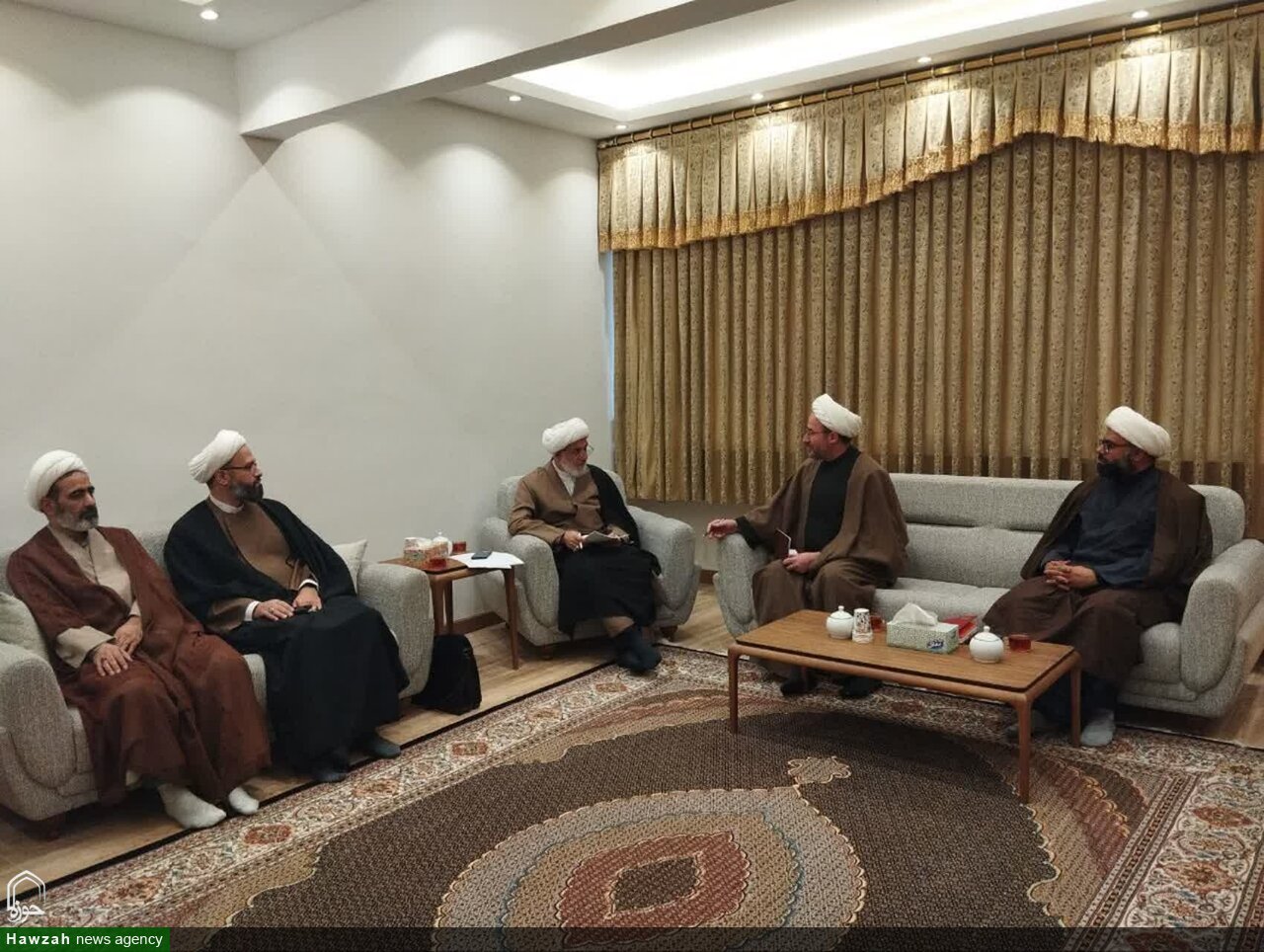 نخستین جلسه کمیته تأمین امام جماعت مساجد آذربایجان شرقی برگزار شد + عکس