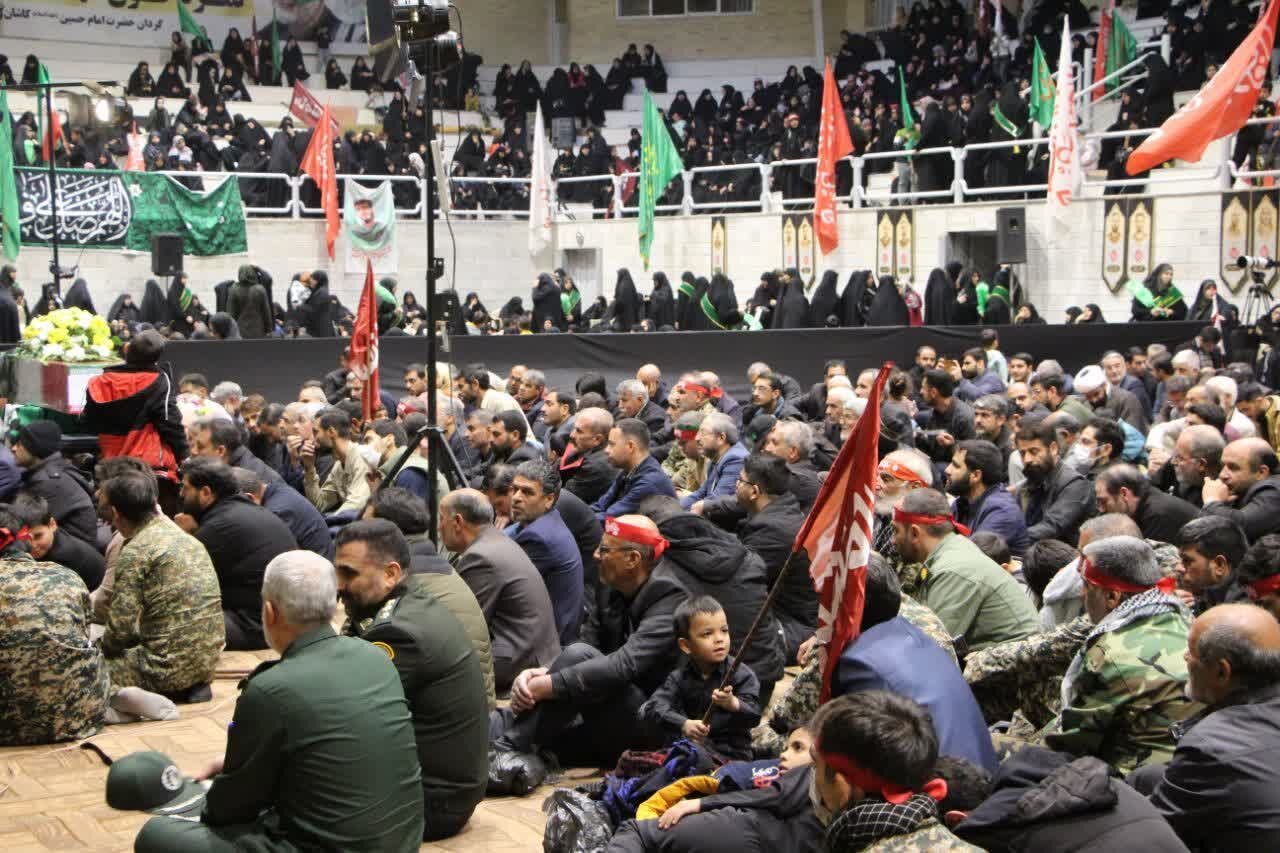 تصاویر/ اجتماع بزرگ بسیجیان کاشان در آستانه هفته بسیج