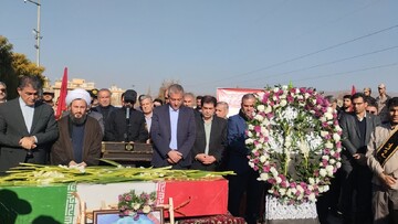 تصاویر/ استقبال مردم شهرستان خوی از شهید گمنام