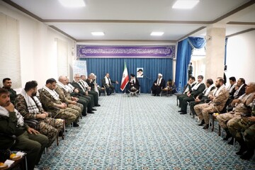 تصاویر/ دیدار اعضای ستاد بزرگداشت چهل و ششمین سالگرد هفته بسیج سپاه شهدای آذربایان غربی با نماینده ولی فقیه در استان