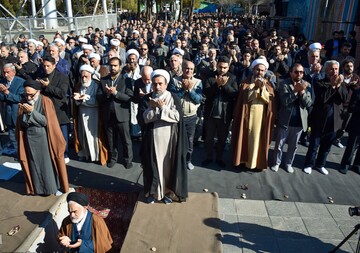 درخواست باران از درگاه الهی در اصفهان