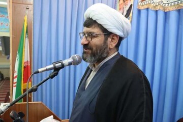 فاطمه زهرا(س) خود قرآن و الگوی بشریت است