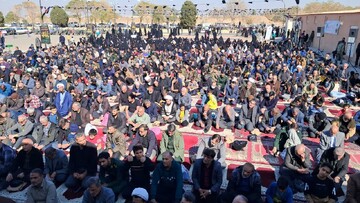 تصاویر/ نماز عبادی سیاسی نمازجمعه آران و بیدگل