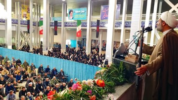 تصاویر/ اقامه نماز جمعه شهر رابر