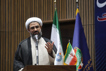 بسیجیان اتصال خود را با نسل اول دفاع مقدس حفظ کنند