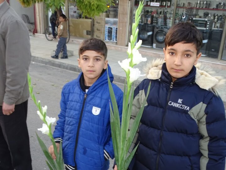 تصاویر/ استقبال باشکوه مردم ولایت مدار شهرستان چهاربرج از شهید گمنام