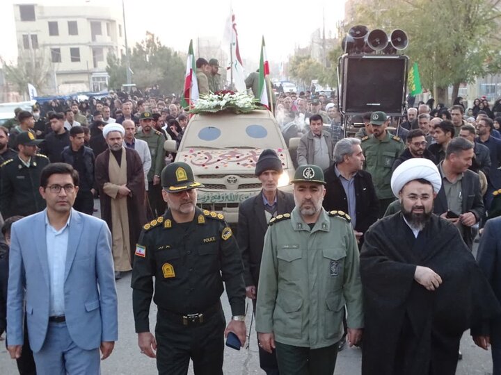 تصاویر/ استقبال باشکوه مردم ولایت مدار شهرستان چهاربرج از شهید گمنام