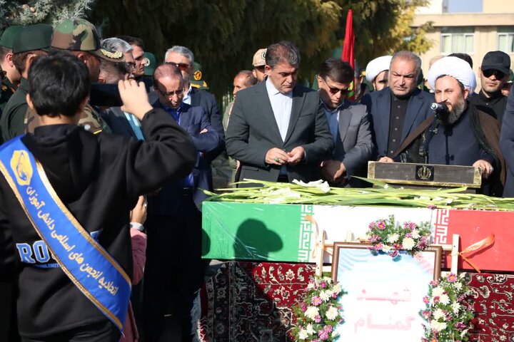 تصاویر/ استقبال مردم شهرستان خوی از شهید گمنام