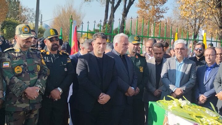 تصاویر/ استقبال مردم شهرستان خوی از شهید گمنام