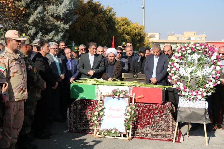تصاویر/ استقبال مردم شهرستان خوی از شهید گمنام
