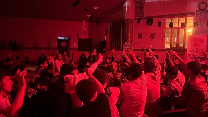 تصاویر/ مراسم استقبال از شهید گمنام در مدرسه علمیه امام علی (ع) سلماس