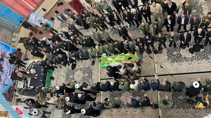 تصاویر/ مراسم استقبال از شهید گمنام در مدرسه علمیه امام علی (ع) سلماس