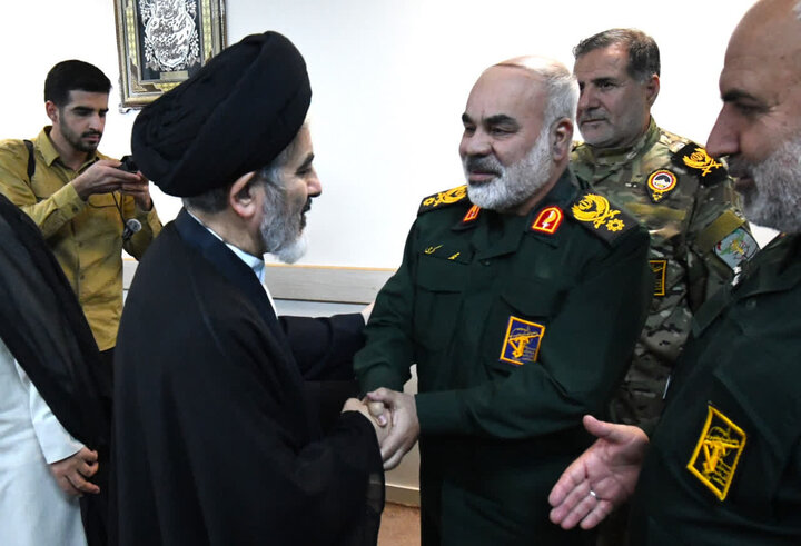 تصاویر/  دیدار فرمانده نیروی زمینی سپاه پاسداران انقلاب اسلامی با نماینده ولی فقیه در آذربایجان غربی