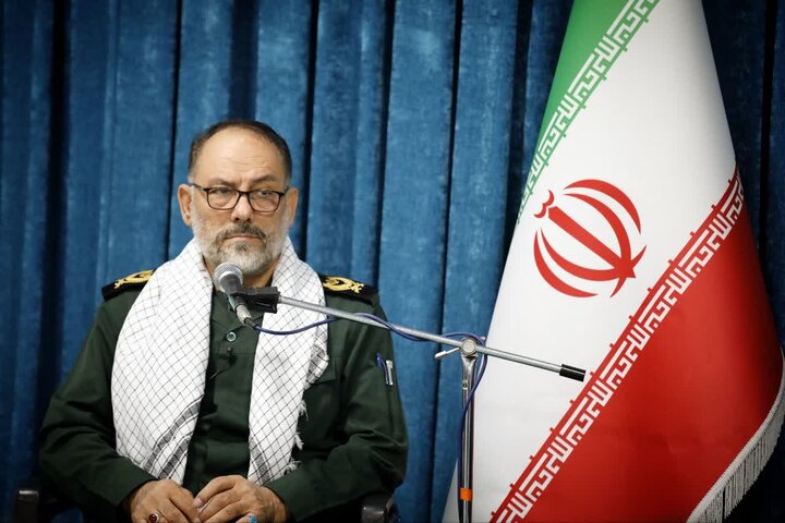 تصاویر/ دیدار اعضای ستاد بزرگداشت چهل و ششمین سالگرد هفته بسیج سپاه شهدای آذربایان غربی با نماینده ولی فقیه در استان