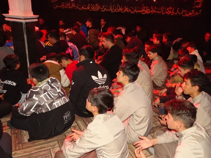 تصاویر/ مراسم شبی با شهید گمنام در هیئت فاطمیون چهاربرج