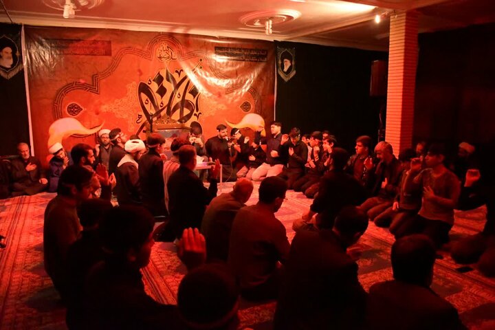 تصاویر/ مراسم عزاداری حضرت زهرا (س) در مدرسه علمیه شاهین دژ