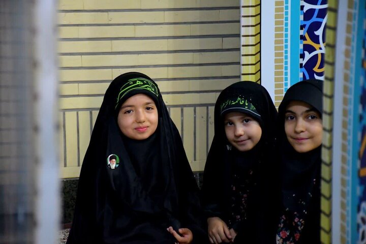 تصاویر/ مراسم عزاداری حضرت زهرا (س) در مدرسه علمیه شاهین دژ