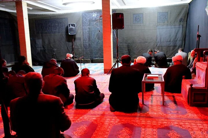 تصاویر/ مراسم عزاداری حضرت زهرا (س) در مدرسه علمیه شاهین دژ