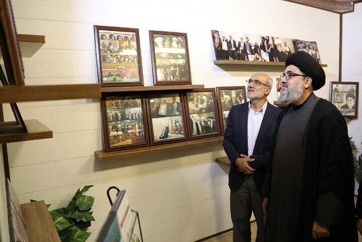 El vicepresidente del Consejo de Unidad Musulmana de Pakistán visita la Agencia de Noticias Hawzah