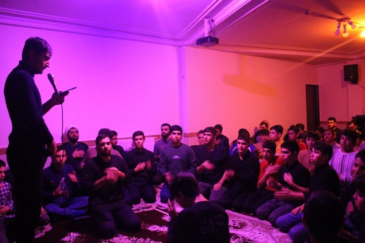 تصاویر / هیئت هفتگی مدرسه علمیه صاحب الزمان(عج) مرند