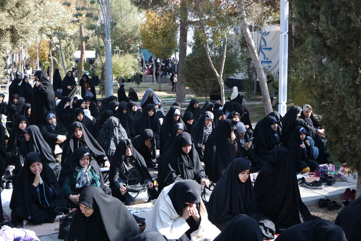 تصاویر |اقامه نماز باران در اصفهان