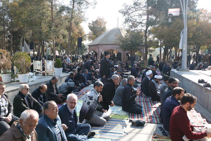 تصاویر |اقامه نماز باران در اصفهان