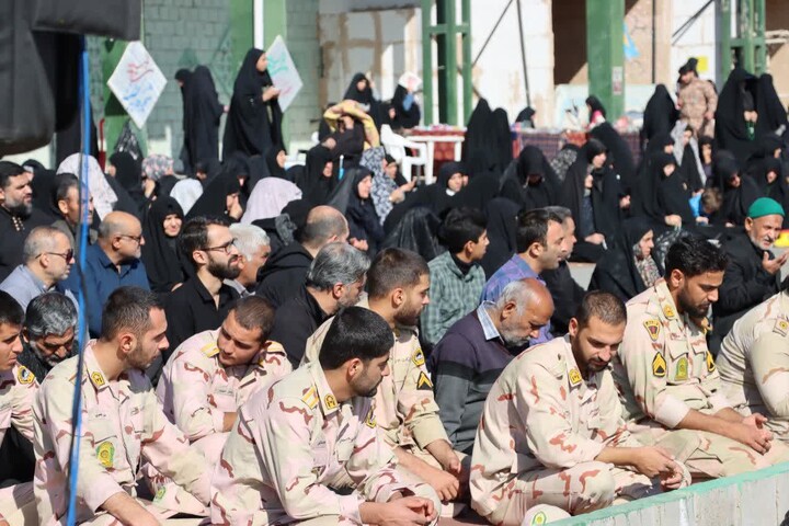 تصاویر/ نماز طلب باران به امامت حجت الاسلام و المسلمین مرتضی مطیعی در مصلی بزرگ شهرستان سمنان