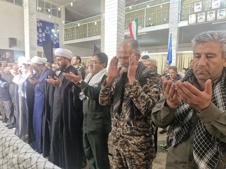 تصاویر/ اقامه نماز جمعه پلدشت