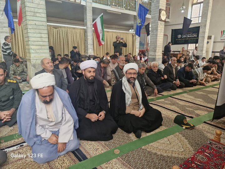 تصاویر/ اقامه نماز جمعه پلدشت