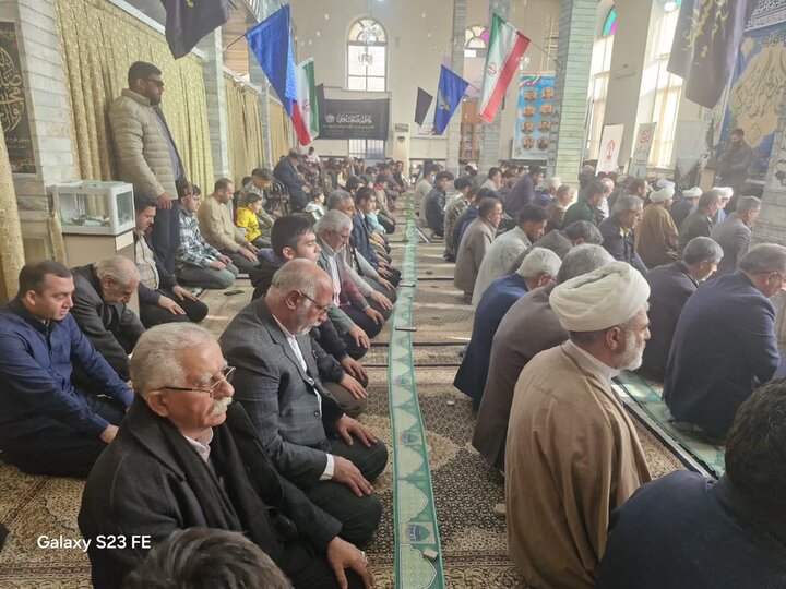 تصاویر/ اقامه نماز جمعه پلدشت