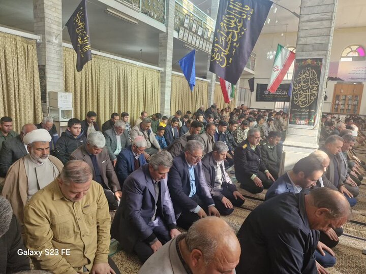 تصاویر/ اقامه نماز جمعه پلدشت