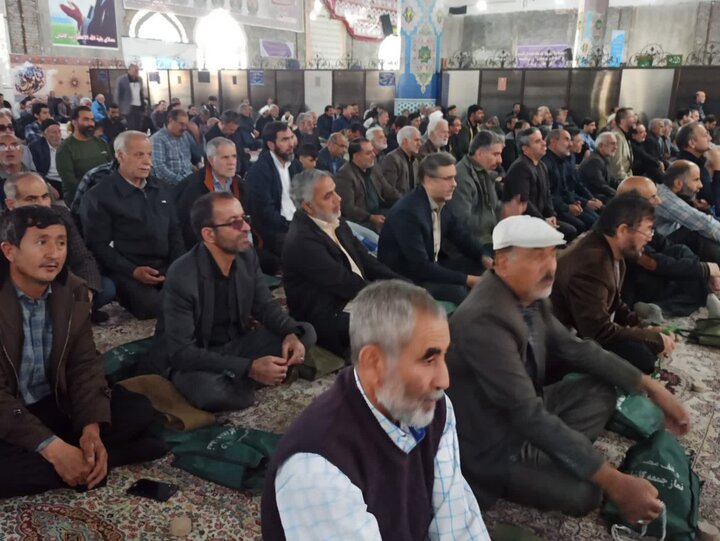 تصاویر/ نماز عبادی سیاسی نمازجمعه کاشان