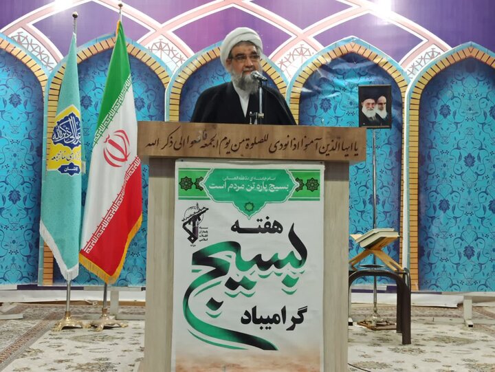 تصاویر/ نماز عبادی سیاسی نمازجمعه کاشان