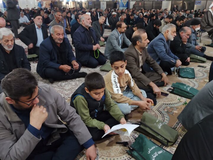 تصاویر/ نماز عبادی سیاسی نمازجمعه کاشان