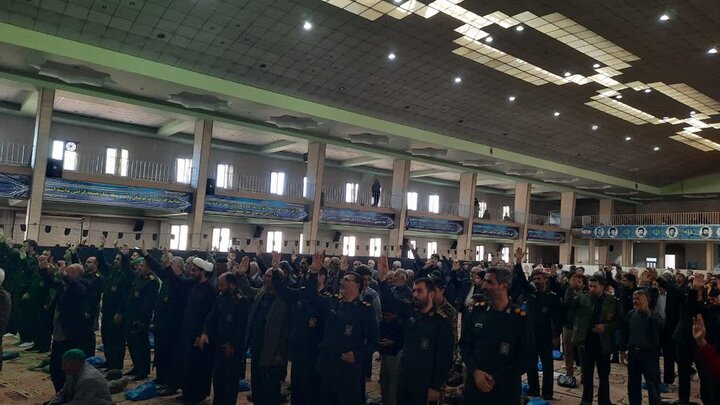 تصاویر/اقامه نماز عبادی سیاسی جمعه در خمین