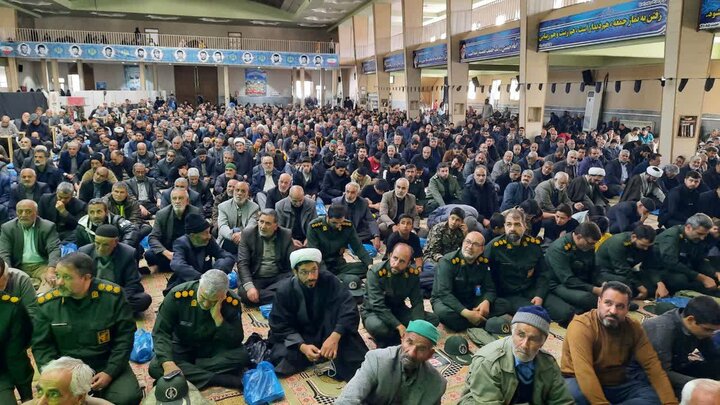 تصاویر/اقامه نماز عبادی سیاسی جمعه در خمین