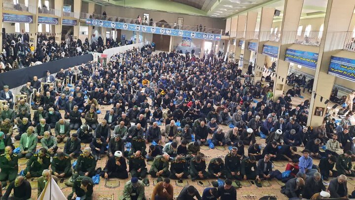 تصاویر/اقامه نماز عبادی سیاسی جمعه در خمین