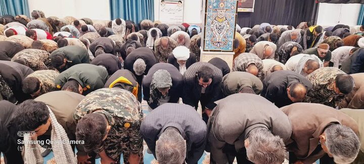 تصاویر/ آیین عبادی سیاسی نماز جمعه شهرستان نیمروز