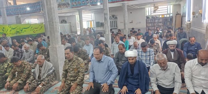 تصاویر/ اقامه نماز جمعه شهر نودژ