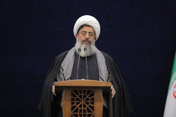 تصاویر/ نماز عبادی سیاسی جمعه در ساوجبلاغ