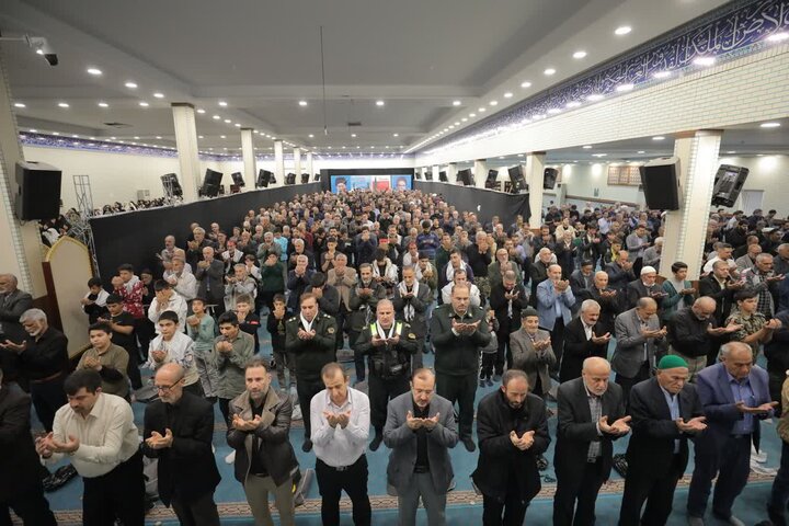 تصاویر/ نماز عبادی سیاسی جمعه در ساوجبلاغ