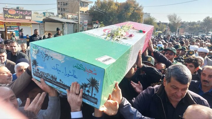 تصاویر/حضور پرشور مردم دورود برای استقبال از یکی از شهدای گمنام دفاع مقدس